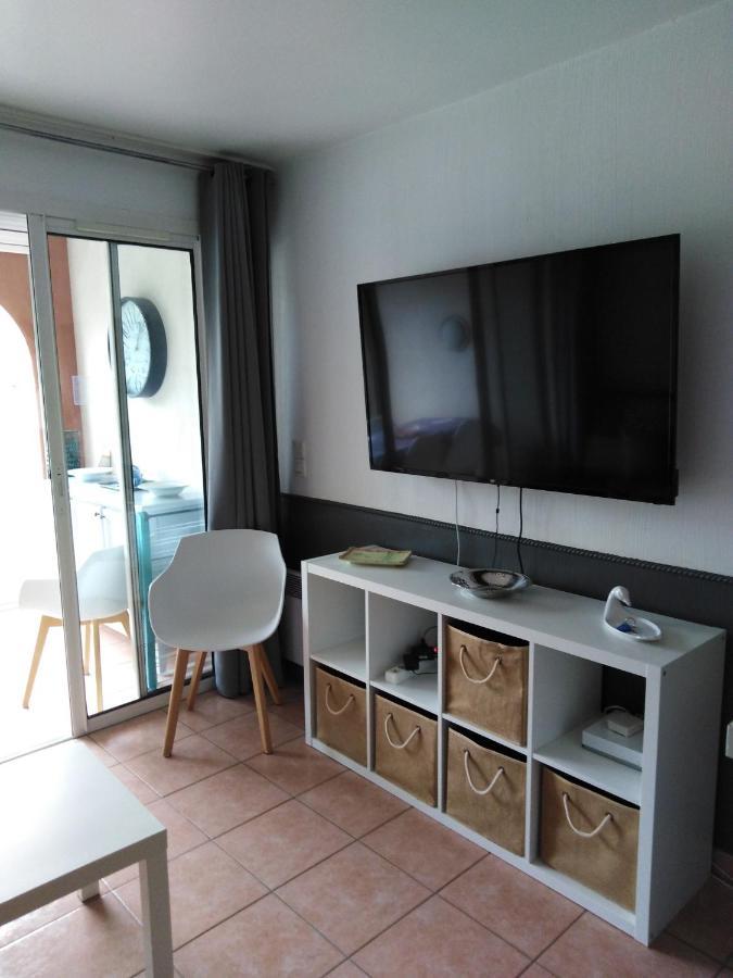 Appartement T2 Avec Piscine A 100 M De La Plage Six-Fours-les-Plages Luaran gambar