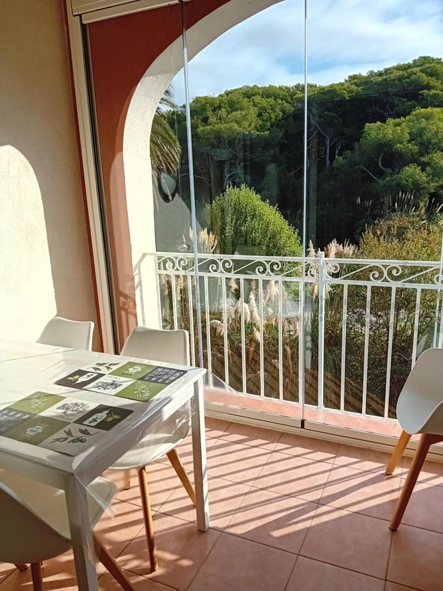 Appartement T2 Avec Piscine A 100 M De La Plage Six-Fours-les-Plages Luaran gambar