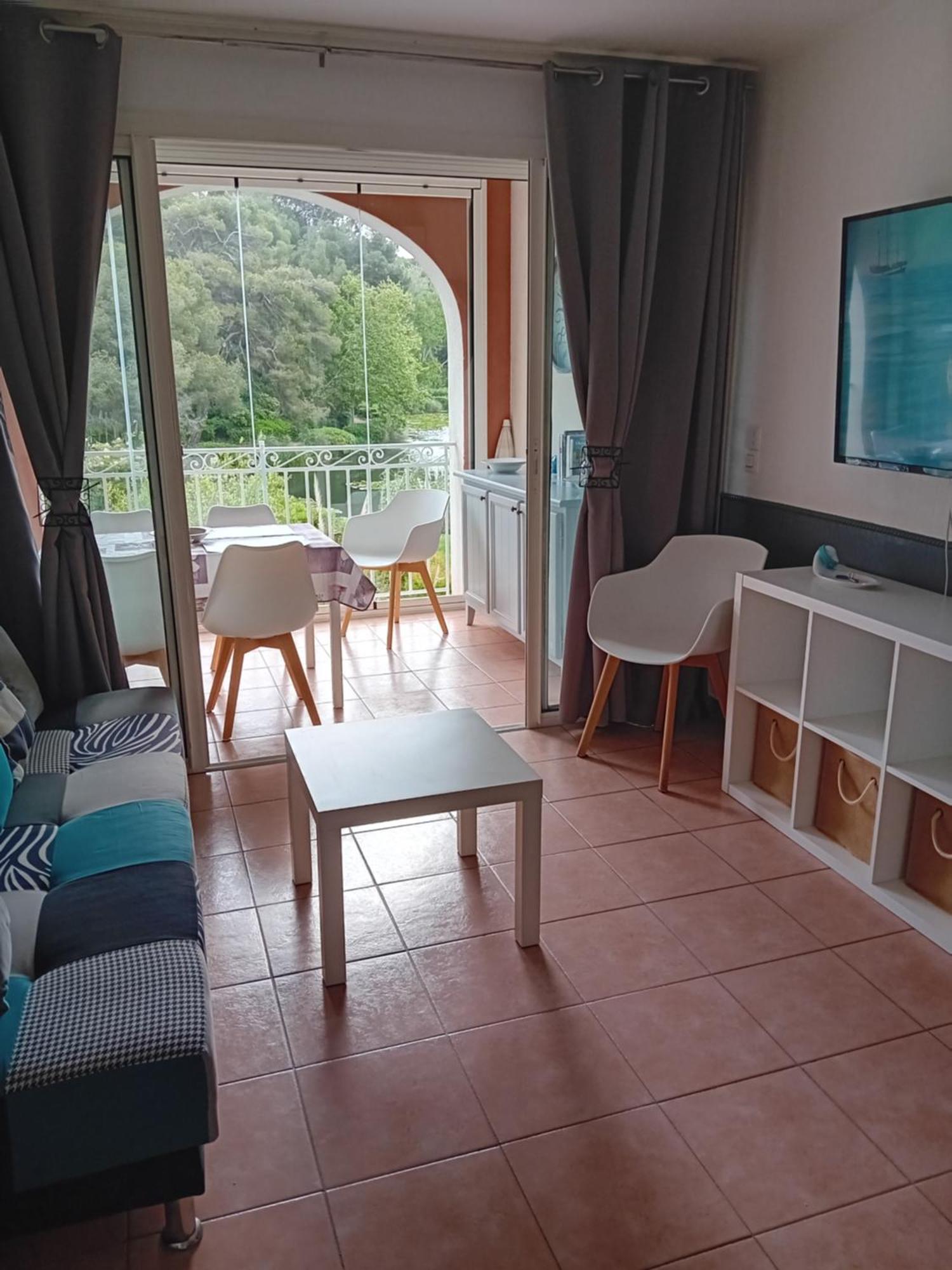 Appartement T2 Avec Piscine A 100 M De La Plage Six-Fours-les-Plages Luaran gambar